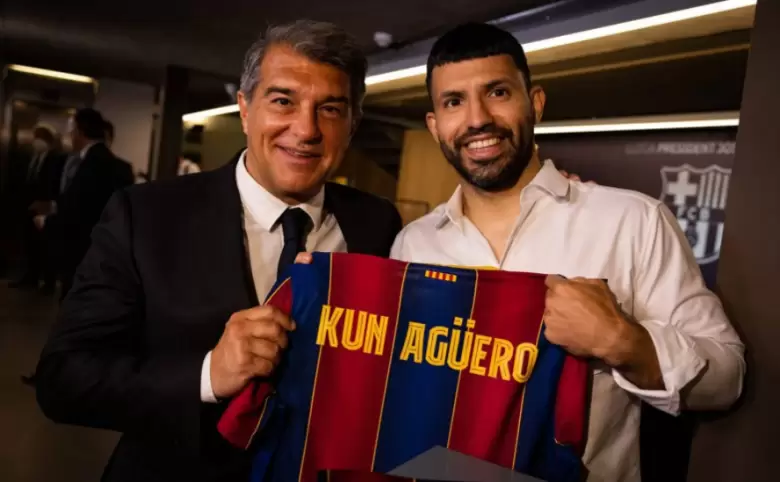 Sergio "Kun" Agüero y Joan Laporta