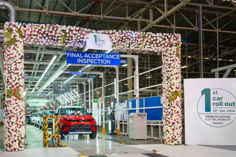Tata comenzó este año a producir autos eléctricos en la nueva planta ex Ford en Gujarat, India.