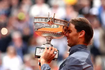 Se retira Nadal: el rey de Roland Garros le abre el camino al empresario