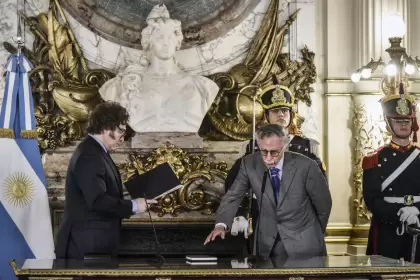 Mario Lugones asumió como ministro de Salud