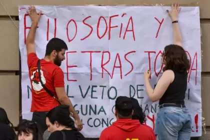 El Poder Ejecutivo decidió definir qué organismo llevará a cabo el control de gastos de las casas de altos estudios.