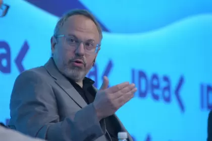 Diego Valenzuela.