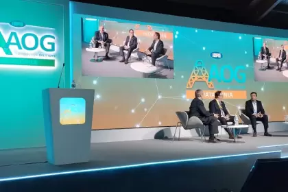 Productoras y transportistas expusieron sus reclamos y necesidades en el foro AOG 2024
