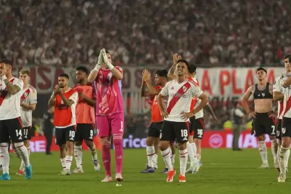 El plantel de River reconoce el esfuerzo de la gente, pese a la eliminación en la Copa Libertadores 2024