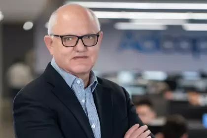 "La economía tiene fiebre altísima": Timerman prende las alarmas antes de las elecciones