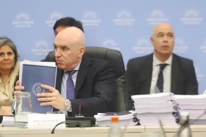 José Luis Espert preside la Comisión de Presupuesto y Hacienda