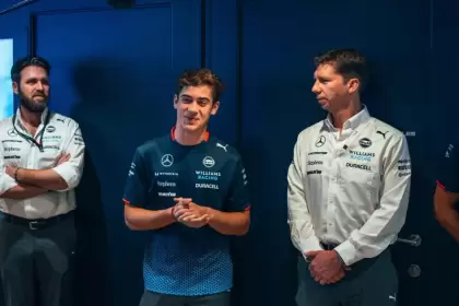 Franco Colapinto junto a James Vowles, jefe de Williams