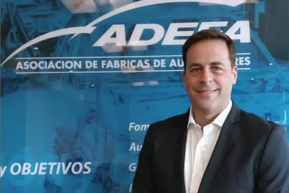 Martín Zuppi seguirá presidiendo ADEFA hasta fin de 2025.