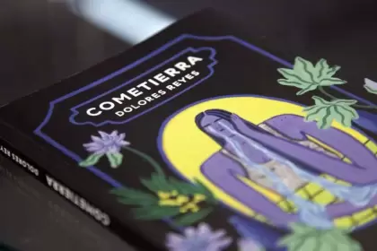 Cometierra de Dolores Reyes es uno de los libros que integra el plan de Identidades Bonaerenses.