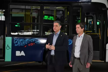 Jorge Macri presentó el plan de modernización y seguridad de 31 líneas de colectivos porteños
