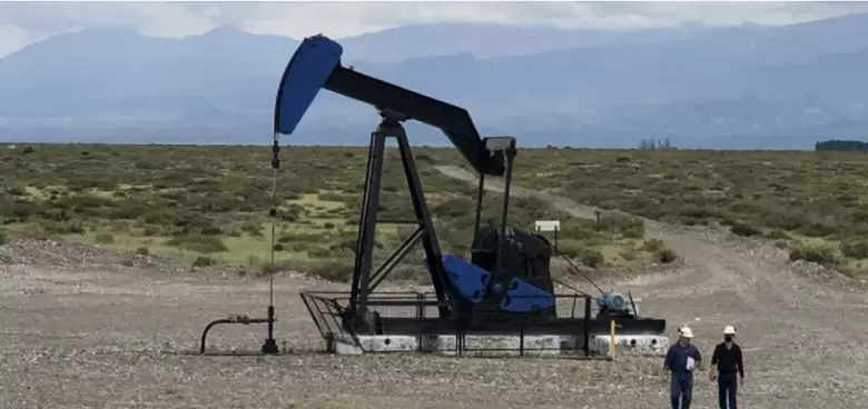 El gobierno de Mendoza acaba de autorizar la cesión de las áreas Llancanelo y Llancanelo R a la empresa PCR