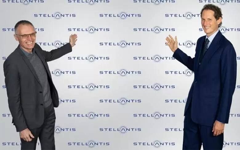 Carlos Tavares y John Elkann, el día de la presentación de Stellantis.