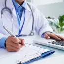 Las prepagas aumentaron 417% con Milei y más de 740 mil personas perdieron la cobertura médica