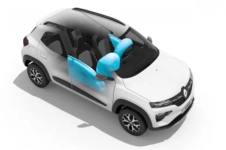 Ahora el Kwid viene con cuatro airbags de serie, cuando antes traía sólo dos.