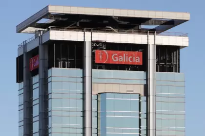 Esta operación convertirá a Banco Galicia en el mayor banco privado de la Argentina, tanto por depósitos como por préstamos.