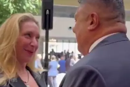 El encuentro entre Karina Milei y Claudio Tapia antes del anuncio por el Mundial 2030. (@manujove)