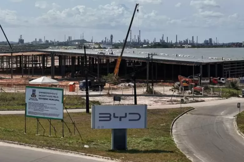 BYD está construyendo su primera fábrica en América Latina en las ex instalaciones de Ford en Camaçarí, Bahía.