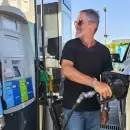 YPF baja el precio de la nafta por la noche: cómo y dónde cargar más barato