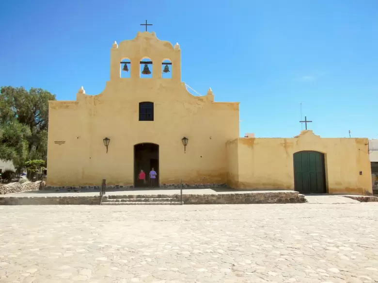 10 lugares INCREÍBLES e IMPERDIBLES de Argentina para visitar en 2025