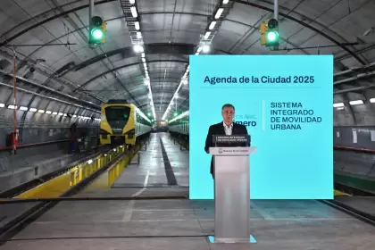 Jorge Macri anunció que la Ciudad comprará 214 vagones de subtes y sumará la primera línea de colectivos eléctricos