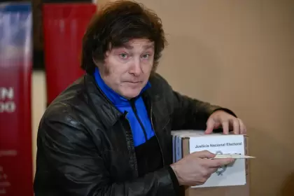 Javier Milei votando en 2023
