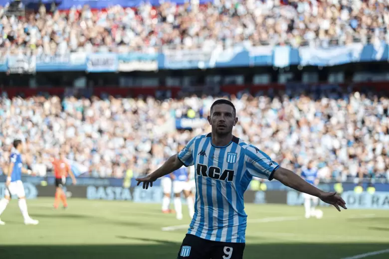 Adrián "Maravilla" Martínez de Racing