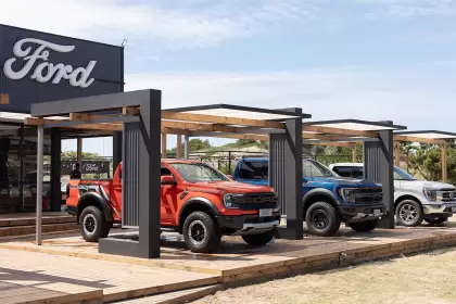 Ford baja los precios de sus autos hasta 18%