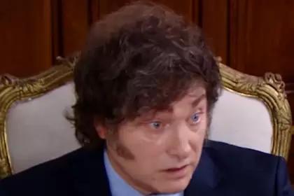 Javier Milei apuntó a economistas que tienen el "disco rayado" y dijo qué pasará con el dólar y la devaluación