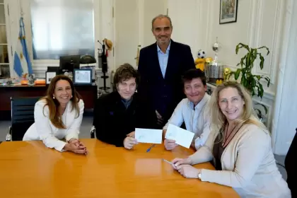 El asesor presidencial Santiago Caputo se afilió a La Libertad Avanza de la Ciudad de Buenos Aires