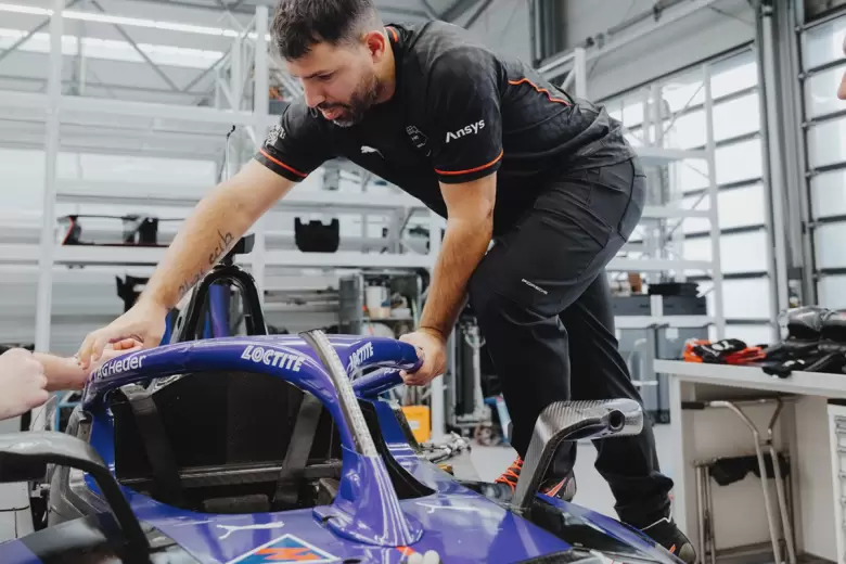 Sergio Agüero ya se probó la butaca de Porsche 99X Electric en su preparación con vistas al GP de Miami.