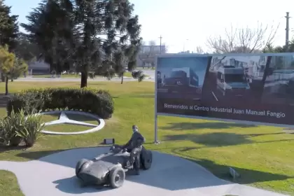 SMATA confirmó que este mes se firma la venta de la operación de Mercedes-Benz Autos