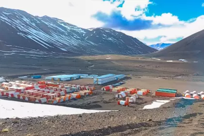 Los Azules será la primera mina de cobre construida en el país desde Alumbrera, que dejó de operar en 2018 tras ser inaugurada en 1997.