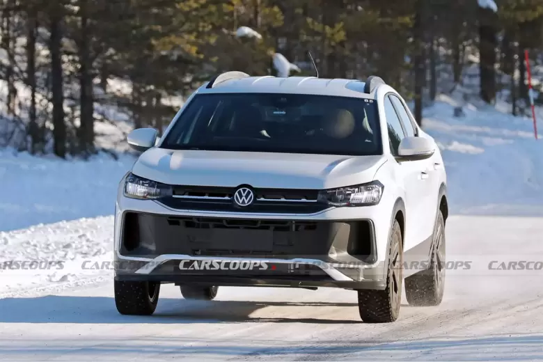 El VW Tera fue fotografiado en caminos nevados de Alemania.