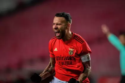 Nicolás Otamendi es el capitán y una de las figuras de Benfica