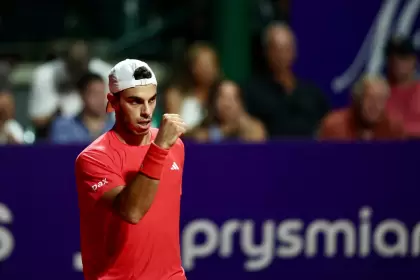 Francisco Cerúndolo, el tenista mejor rankeado de Argentina, se impuso en su duelo de octavos. (@RioOpenOficial)