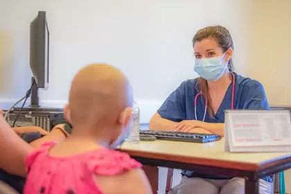 CÁNCER: El Gobierno recortó funciones del Instituto Nacional y desmanteló el Programa de Cuidados Paliativos