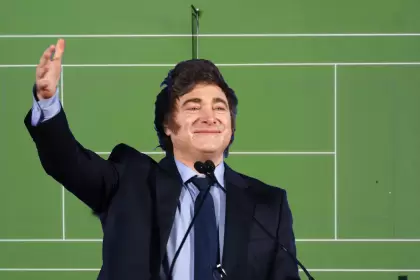 Hubo caída en la Bolsa de Buenos Aires y baja en los bonos, con el riesgo más alto en más de 11 semanas.