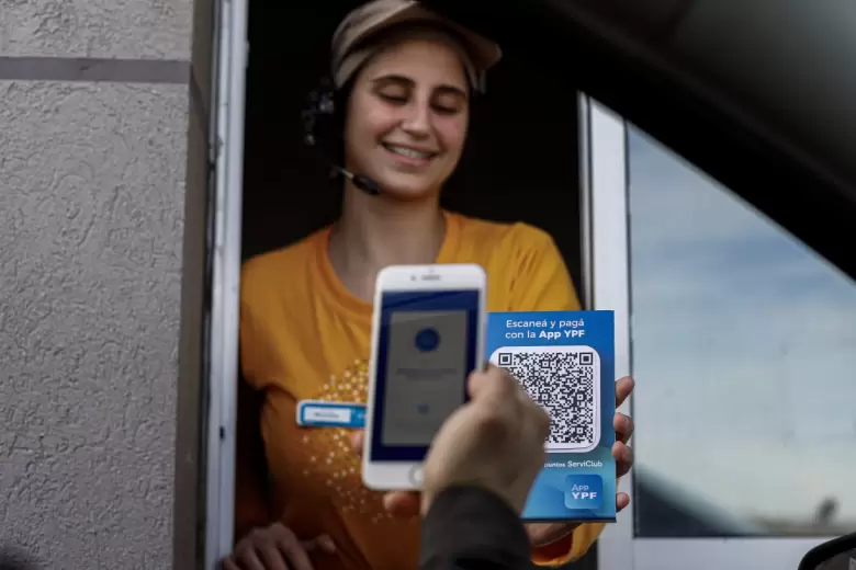 La nueva apuesta de YPF: su app "evoluciona" y pasa a ser una billetera digital