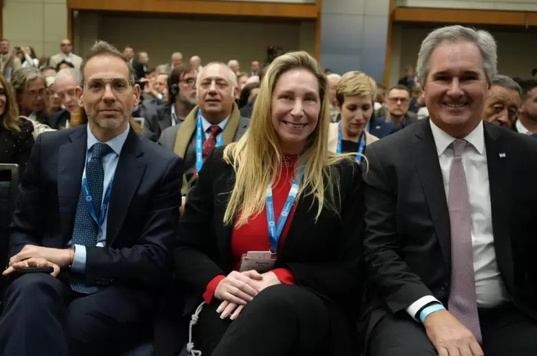 Karina, con Quirno y Sucalesca, Presidente Ejecutivo de la Agencia Argentina de Inversiones y Comercio Internacional (AAICI).