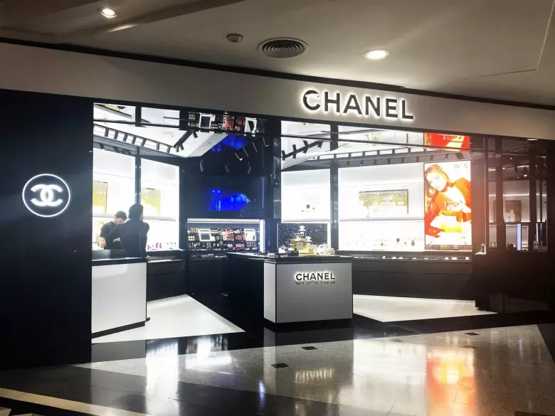 Chanel se instaló en Alcorta Shopping.
