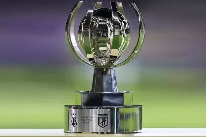 Así es la copa que se llevará el campeón de la Supercopa Internacional