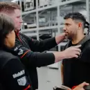 El Kun Agüero debutó como piloto de Porsche en la Fórmula E y protagonizó un curioso momento que se volvió viral