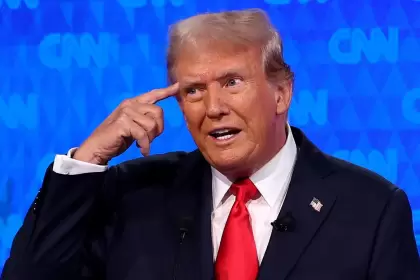 Donald J. Tump