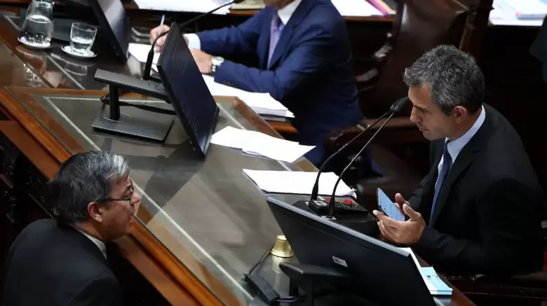 El cruce entre Germán Martínez y Martín Menem