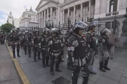 Así avanzó Gendarmería en las inmediaciones del Congreso.