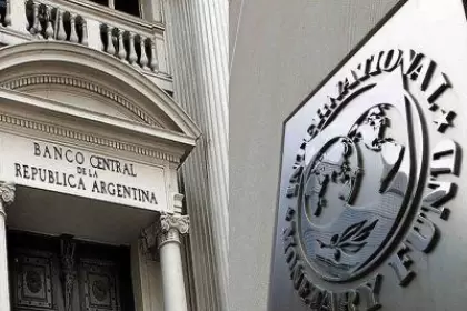 Llegó el primer desembolso del FMI: las reservas del BCRA treparon a casi US$ 36.800 millones