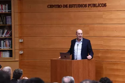 Culpó a los sindicatos, empresarios y al peronismo por ser "el partido de las castas".