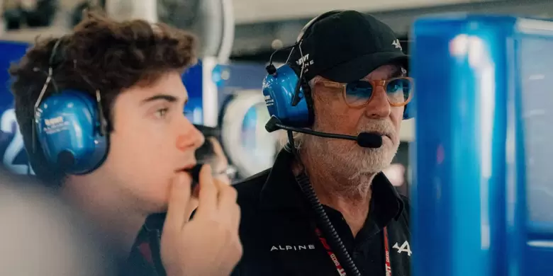 Franco Colapinto junto a Flavio Briatore