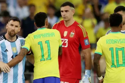 Messi le lanzó un palito a Raphinha luego de la aplastante victoria de la Selección Argentina ante Brasil