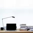 Cómo organizar trabajo en 2025: consejos para agilizar la rutina laboral